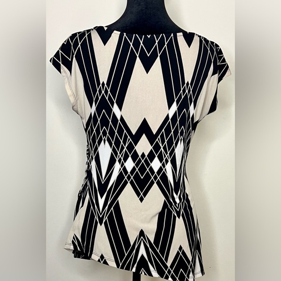 New York and company y2k shirt. Size small. Excellent condition - Picture 4 of 6